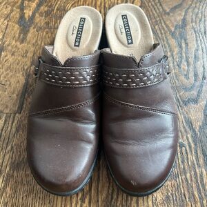 CLARKS Collection Dark Brown Slip On Mules Clogs Sz 8